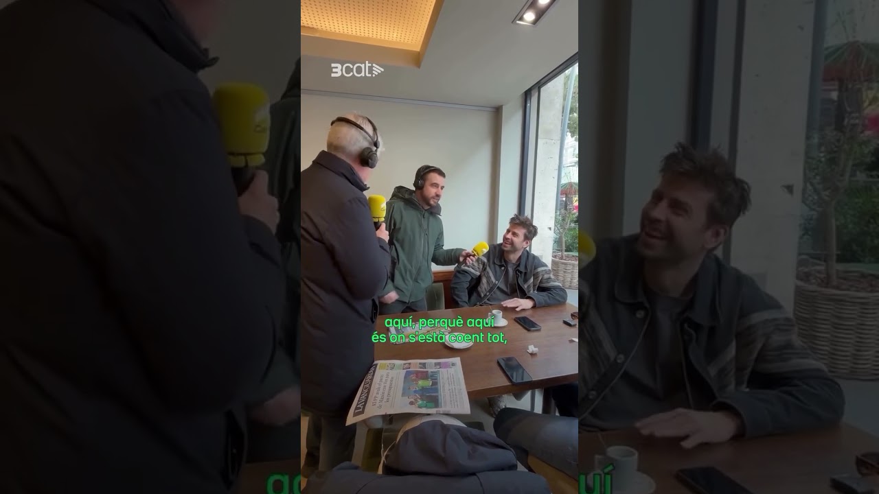 Gerard Piqu&eacute;, enxampat fent un caf&egrave;... per Ricard Ustrell i Albert Om #Mat&iacute; CatR&agrave;dio