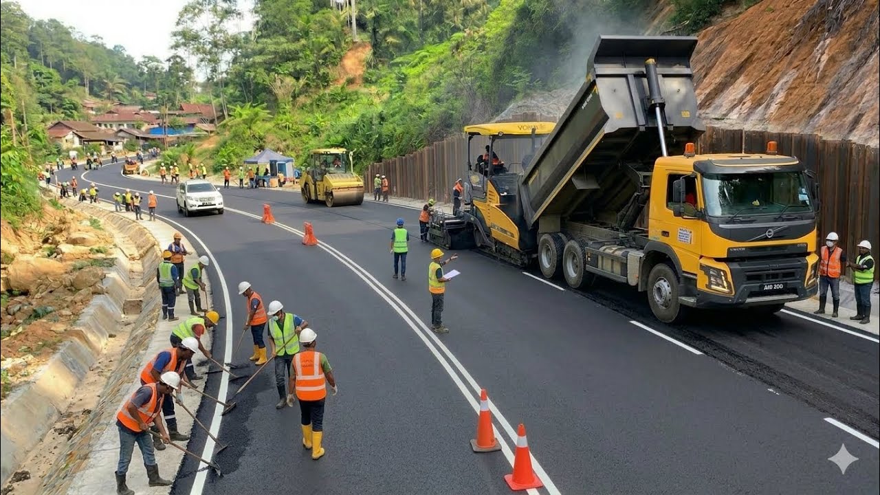 VIA BATU JOMBA❗️JALAN  MULAI  MULUS”RUAS JALAN YANG  BERLUBANG  DI ASPAL KEMBALI.
