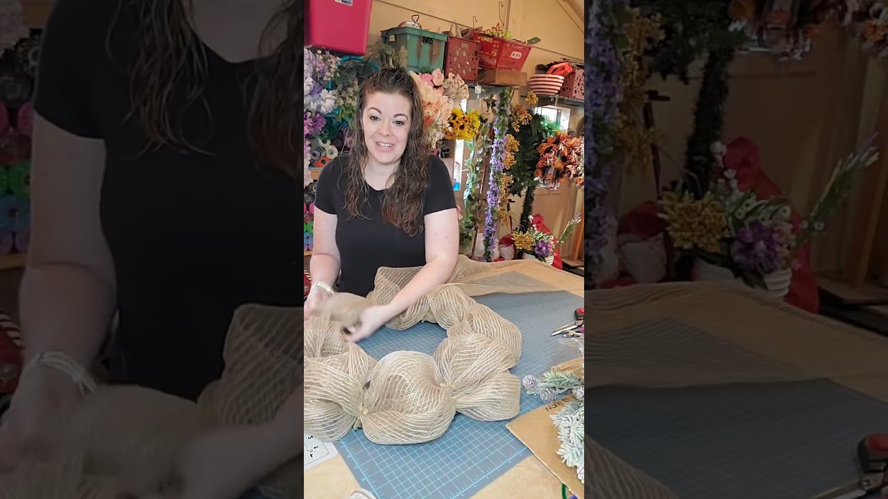 How to make a winter wreath using deco mesh and lights/ Tutorial/ This video was LIVE