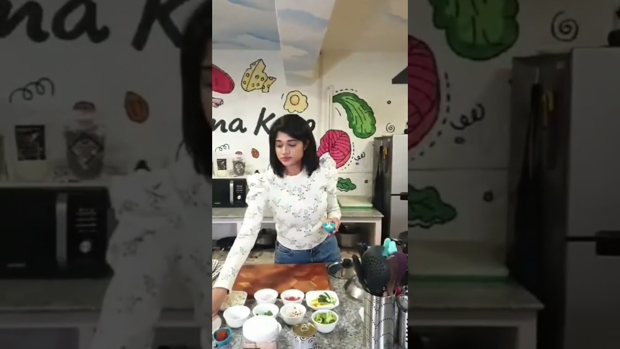 Exploring vegan dish with Mama Keto Founder Episode 1  Thai Curry & Cauli Rice