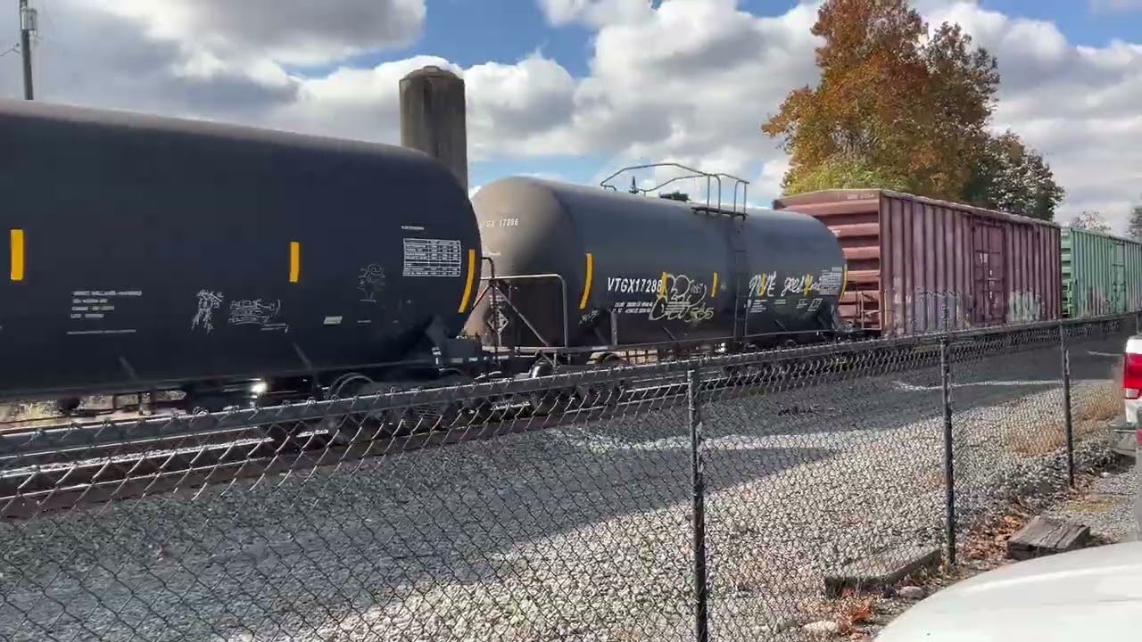 West bound ns unit 7551 ns unit 4941  mixed freight train in sinking spring and East Penn 