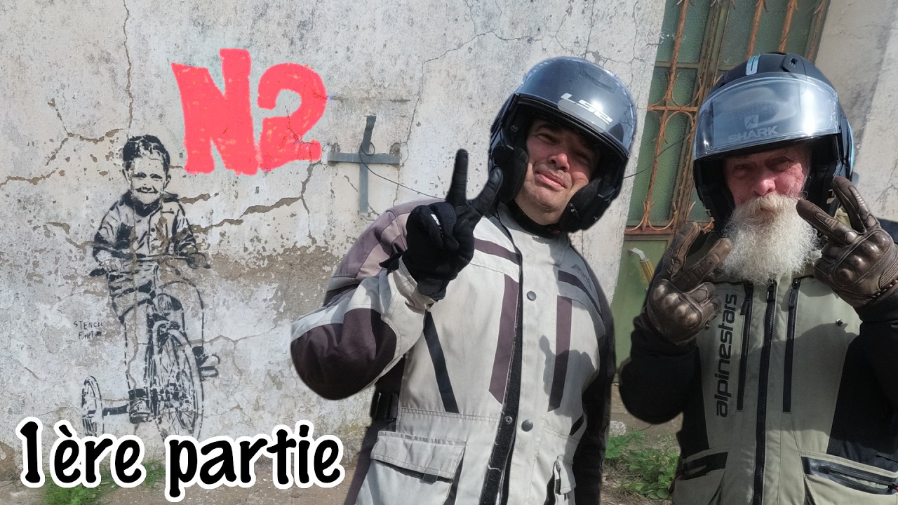 Deux motos avec remorques sur la Nationale 2 au Portugal (1/3)