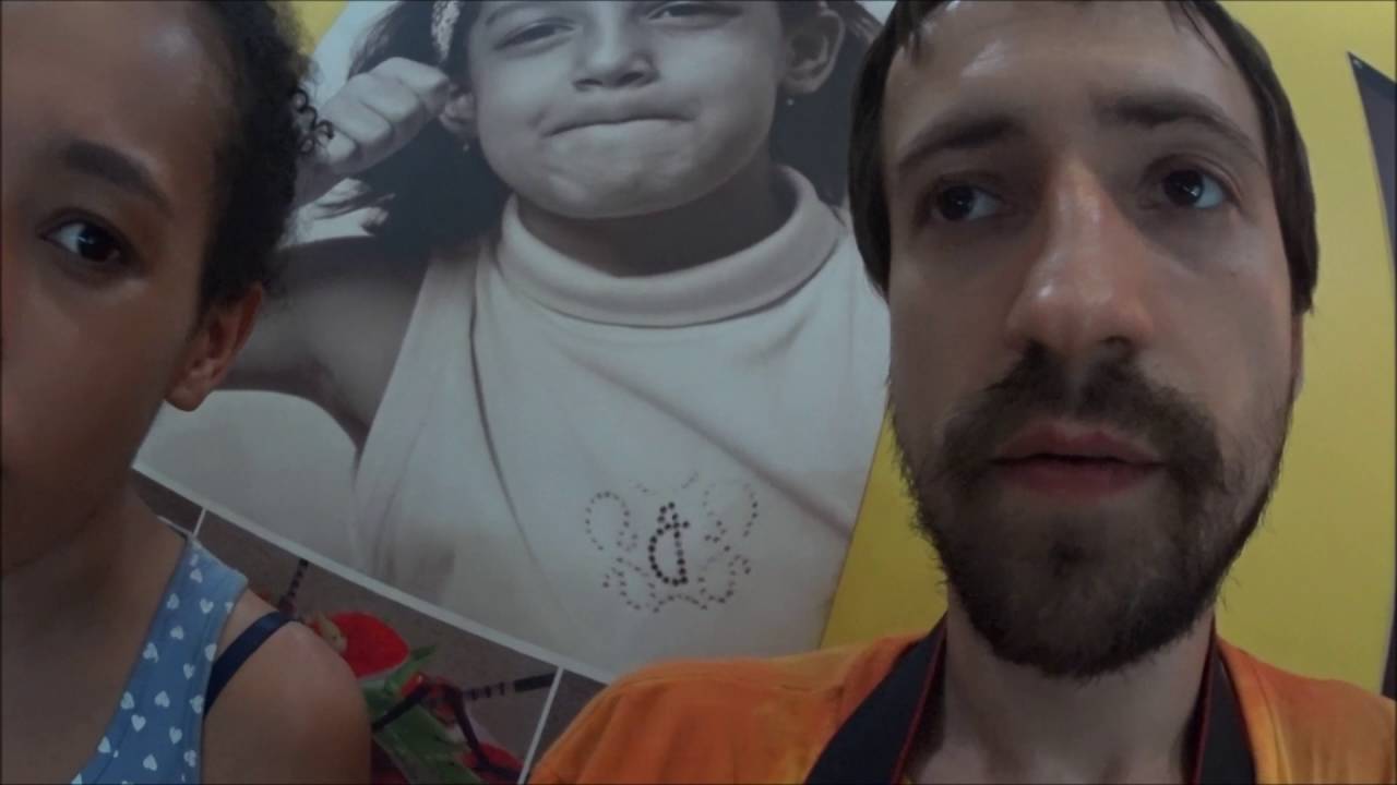 Índia VLOG 45 - Comer frango na Índia