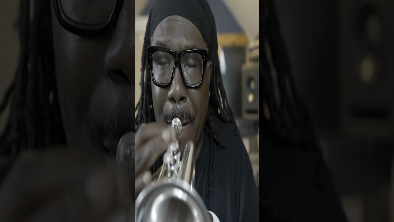 This is the Pocket Trumpet #1  #trumpet  #darrenbarrett  #db  #jazzmusic  #jazz #solos #shorts #wow