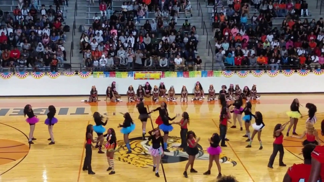 When A Black High School Gets Crunk: The Pep Rally