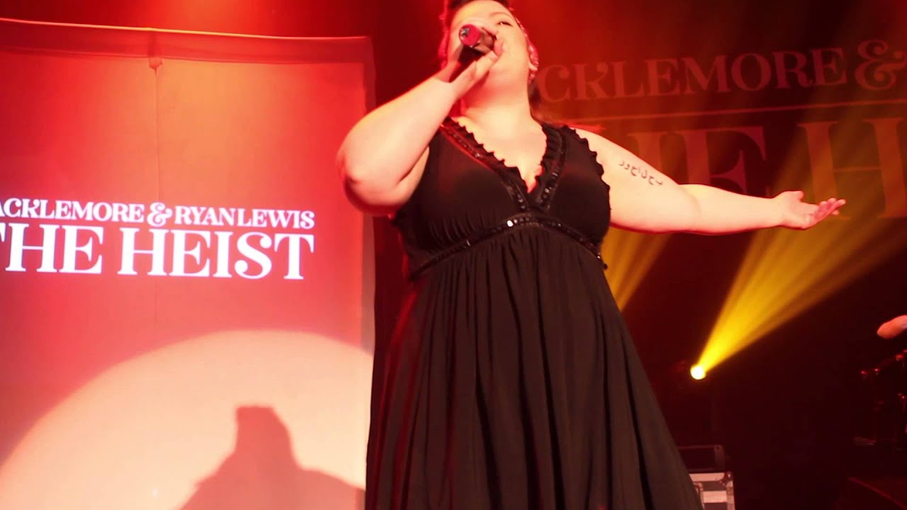 Macklemore X Ryan Lewis - SAME LOVE live in Chicago