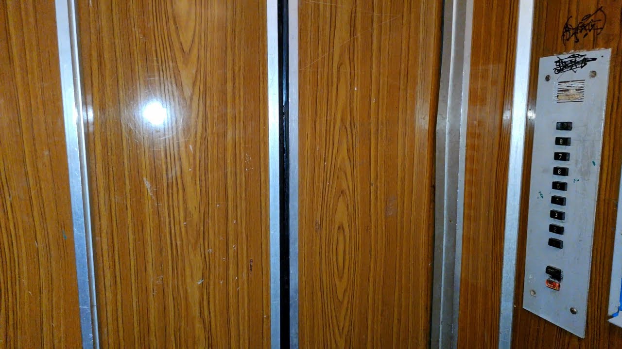 ⚡⚡Громкий пуск и остановка двигателя АН-180! Лифт (Самарканд-1980 г.в); Тольятти; Мира 89, подъезд 7