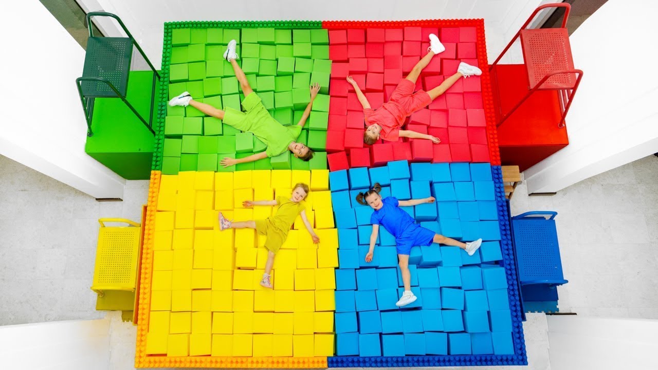Vania und Mania springen durch bunte Formen | Sammlung von Videos für Kinder | Vania Mania DE