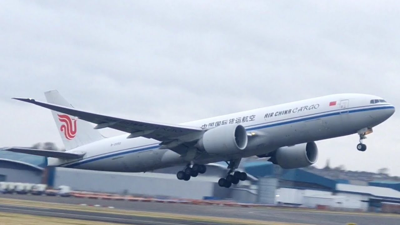 Planespotting at Prestwick Airport