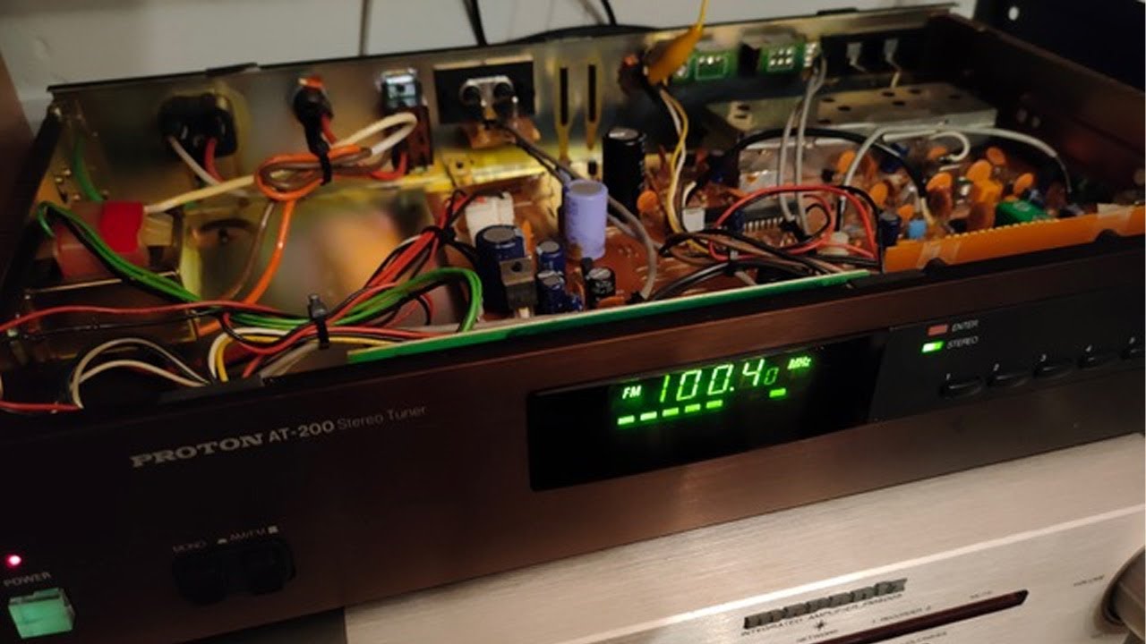 RIPARIAMO UN TUNER PROTON insieme ai RAGAZZI dell'Istituto di Padova!