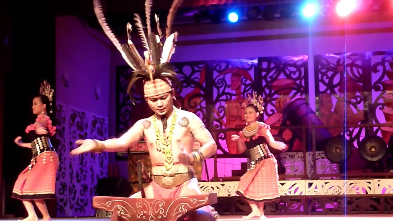 Sarawak Cultural Dance (Iban Warrior dance)