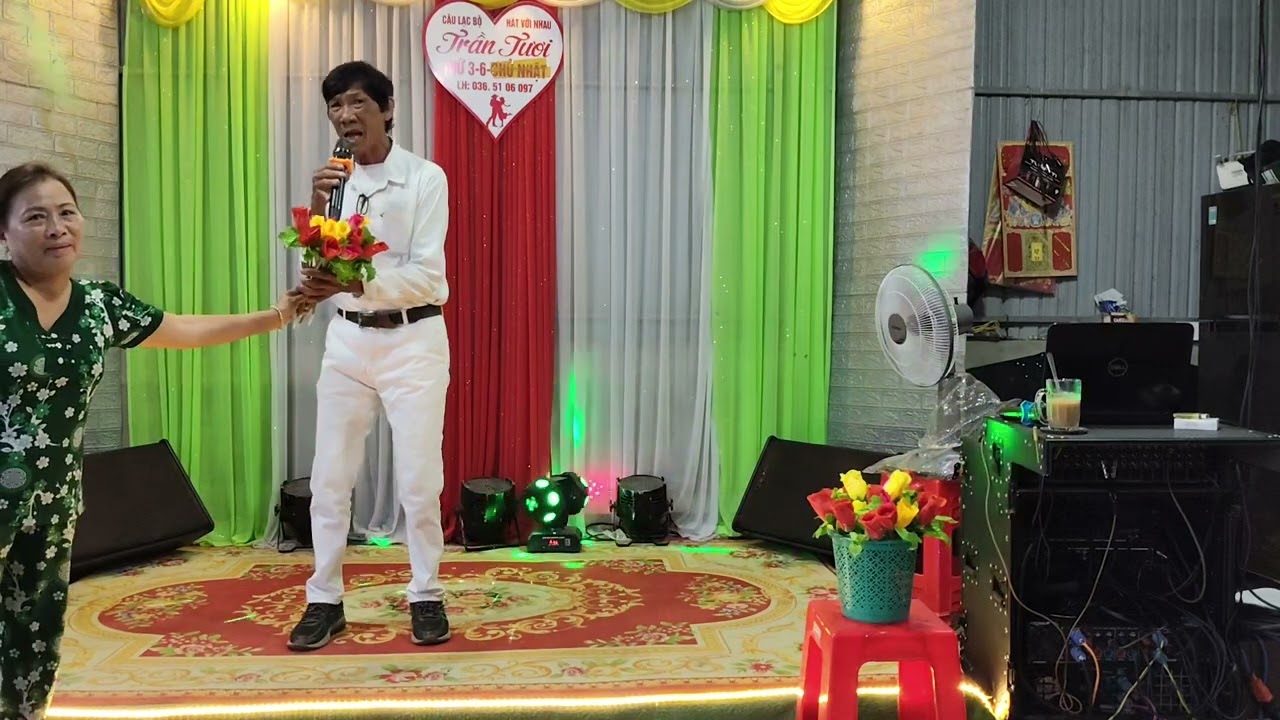 Anh hiếu thành giao lưu CLB trần tươi ca khúc tôi xa người yêu 