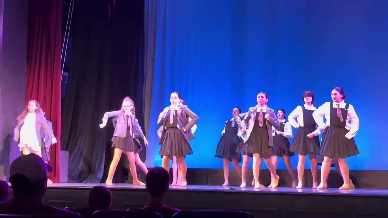 Revolting Children Gigi e Sabrina