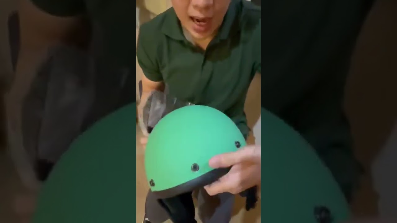 Cara memasang kaca helm Bogo