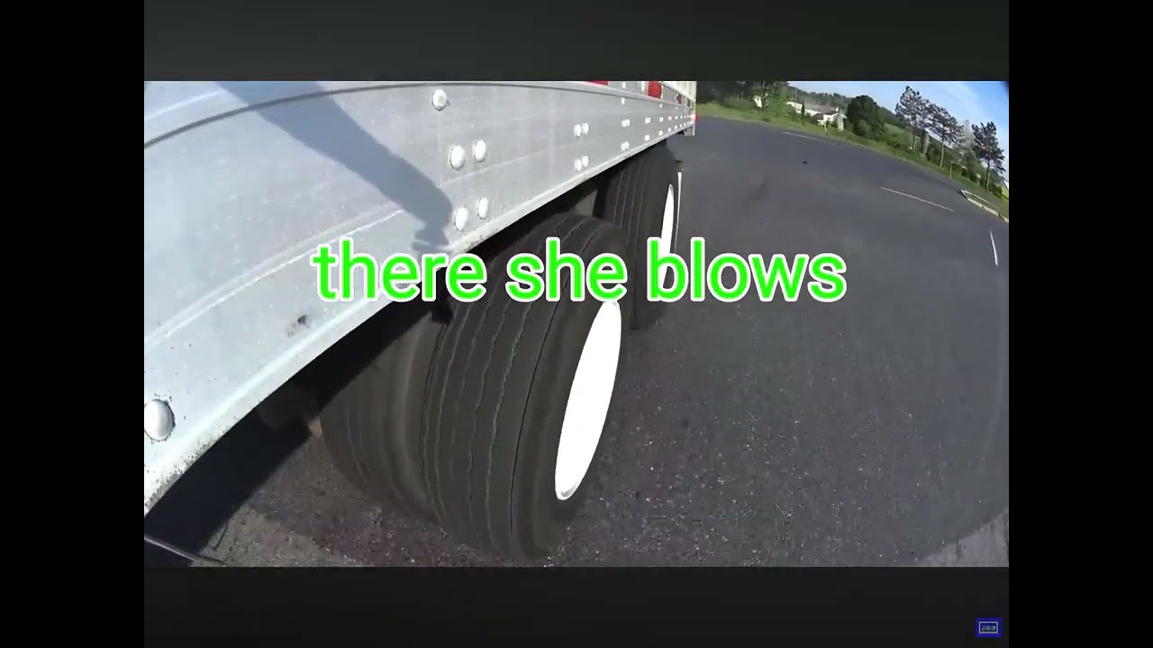 January 7, 2026/03 Wheel bearings falling of a semi Trailer 
