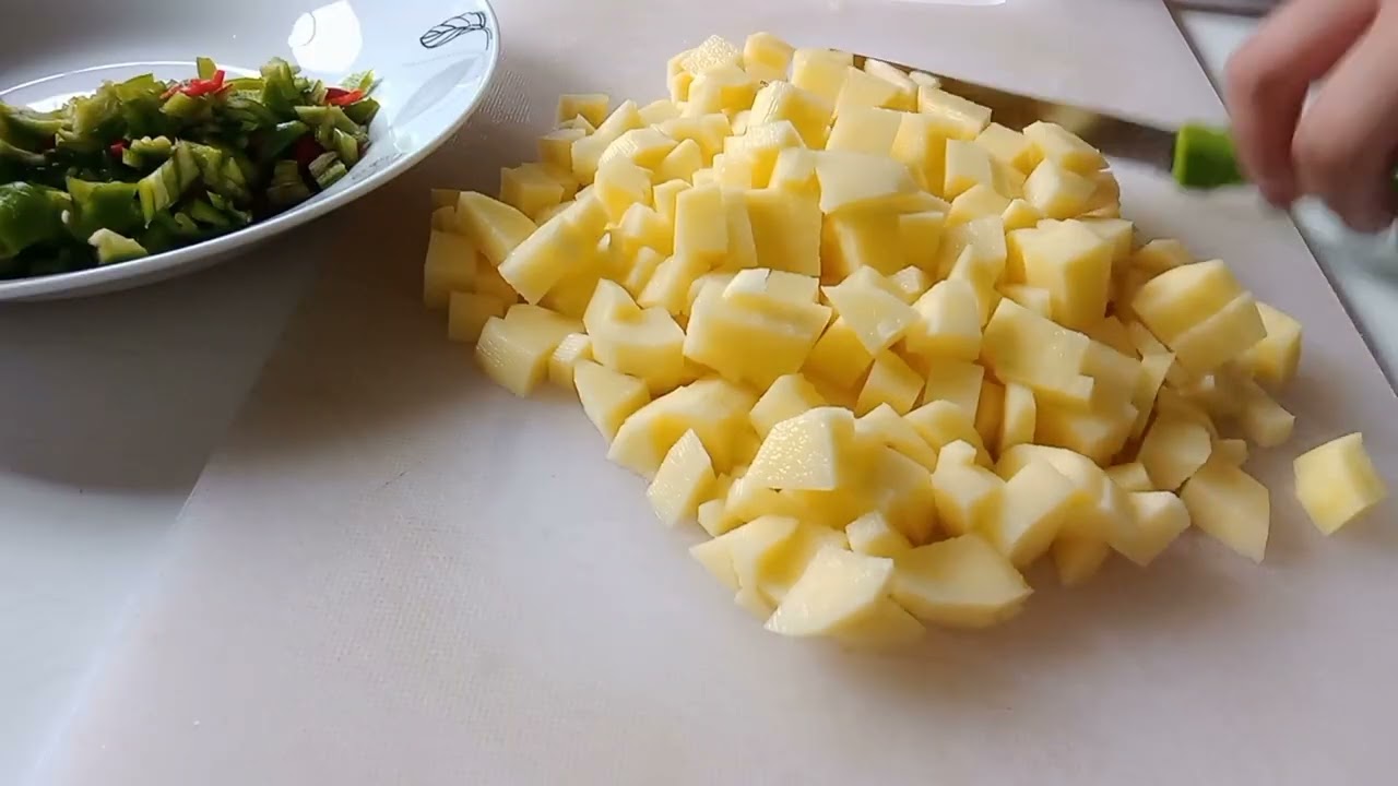 فكره للفطار....طبق مرتديلا مع بطاطس😋 مع فكره اخر الفيديو للتحفيز اليومي