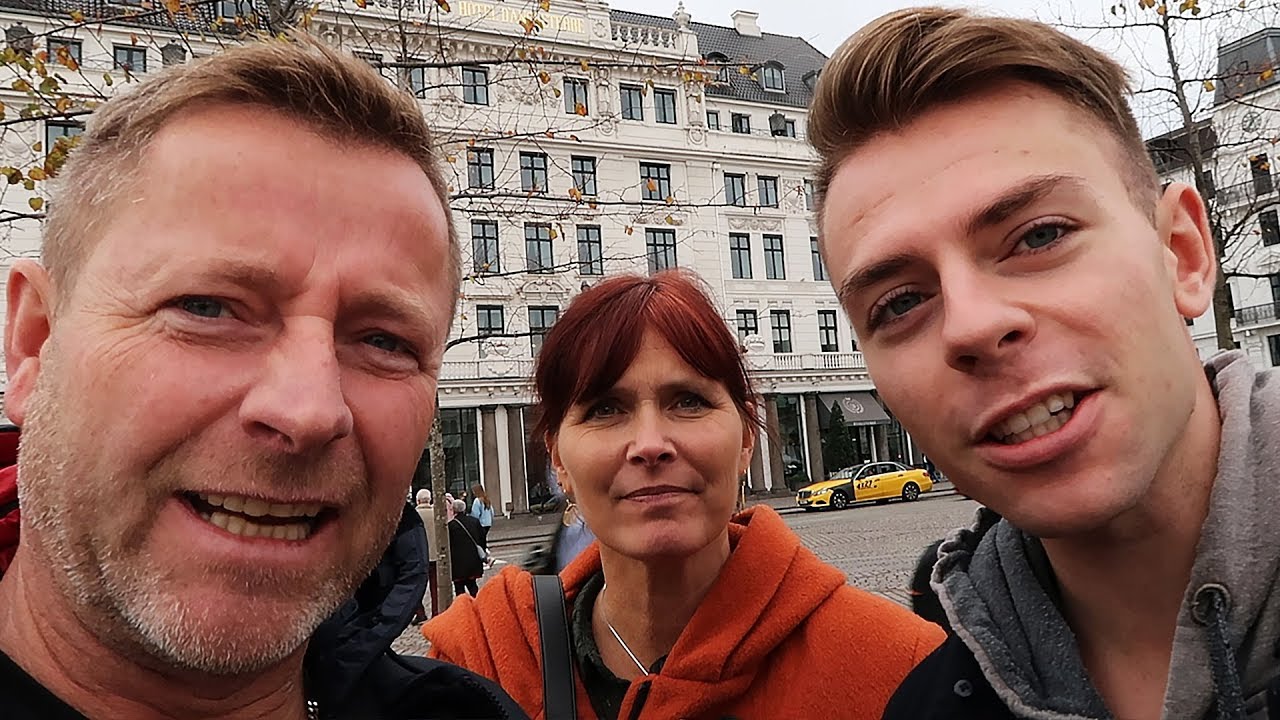 SHOPPER JULEGAVER I KØBENHAVN