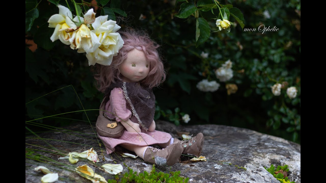 Rosalie, Poup&eacute;e Waldorf | Poup&eacute;e d'artiste | Poup&eacute;e fait main | Made in France | MonOph&eacute;lie