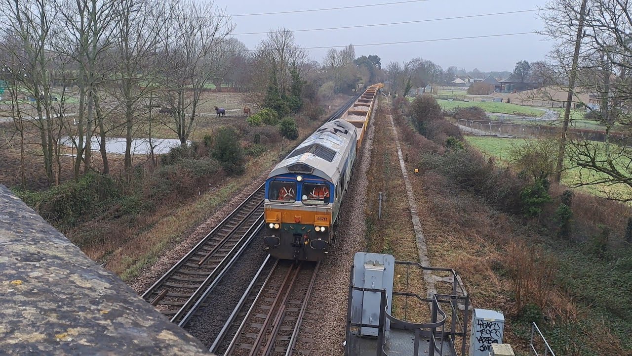 Trains At Mill Lane Bridge, Bedhampton. 08-02-2026.