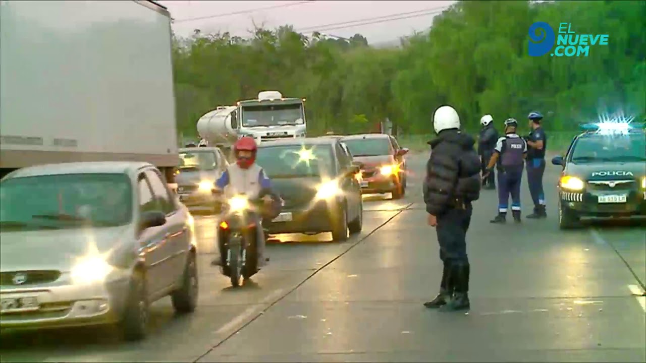 Murió un motociclista en un accidente en la Costanera