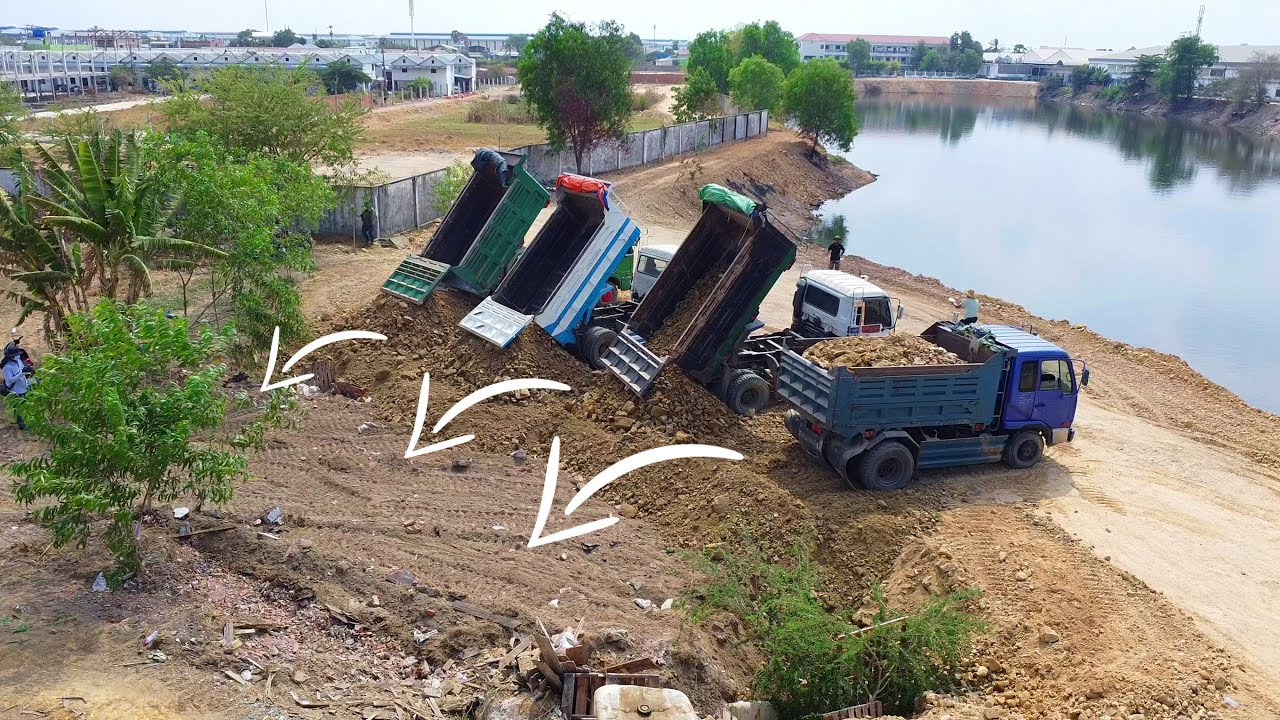 New project, completed!! MITSUBISHI BD2H bulldozer & dump truck 5ton Pour the stone into the pit