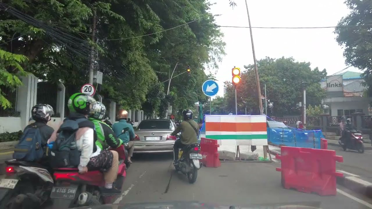 Morning Drive in Central Jakarta from Proklamasi to RP Soeroso Menteng via Pegangsaan Barat