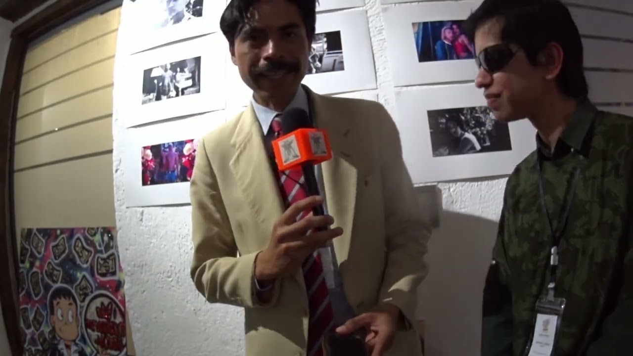 📹​💖🚬 Arturo Cerón Director y guionista. Romance en un documental.  En la Semana del Arte CDMX.