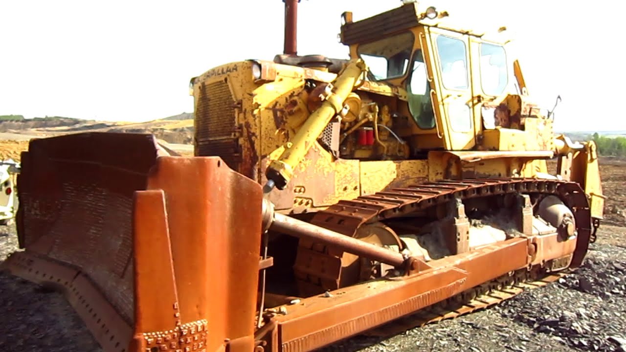 Caterpillar D9H Documentary