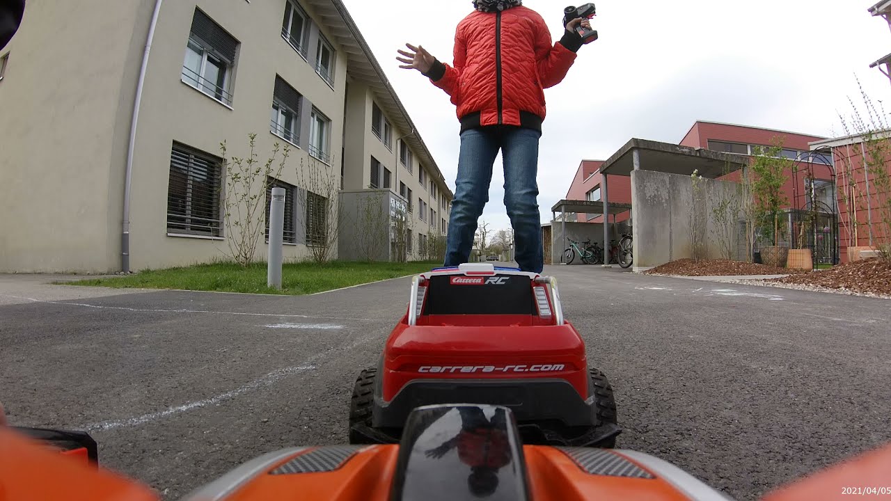 RC Brothers Switzerland test their runcam2 4K on two RC cars!