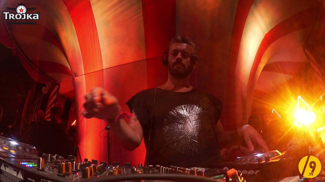IGOR VICENTE ● CIRQUE MAGIQUE 2016 /SLASH9.TV