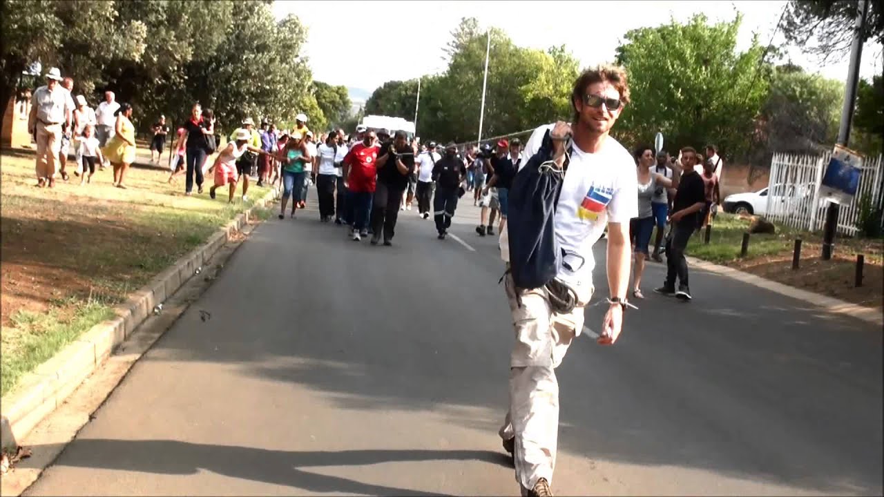 Firefighters setting a world record at SAESI 2015