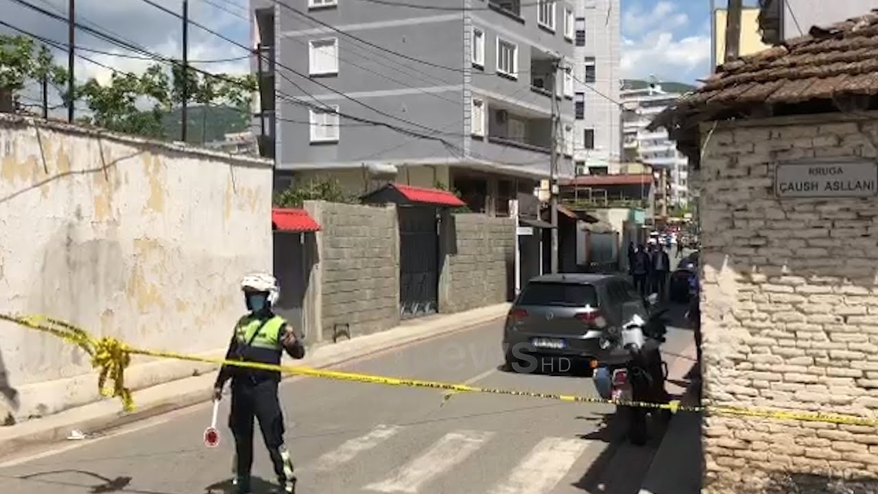 Ish efektivi i policisë vret gruan duke dalë nga gjykata e Elbasanit, plumbat kapin dhe një avokat