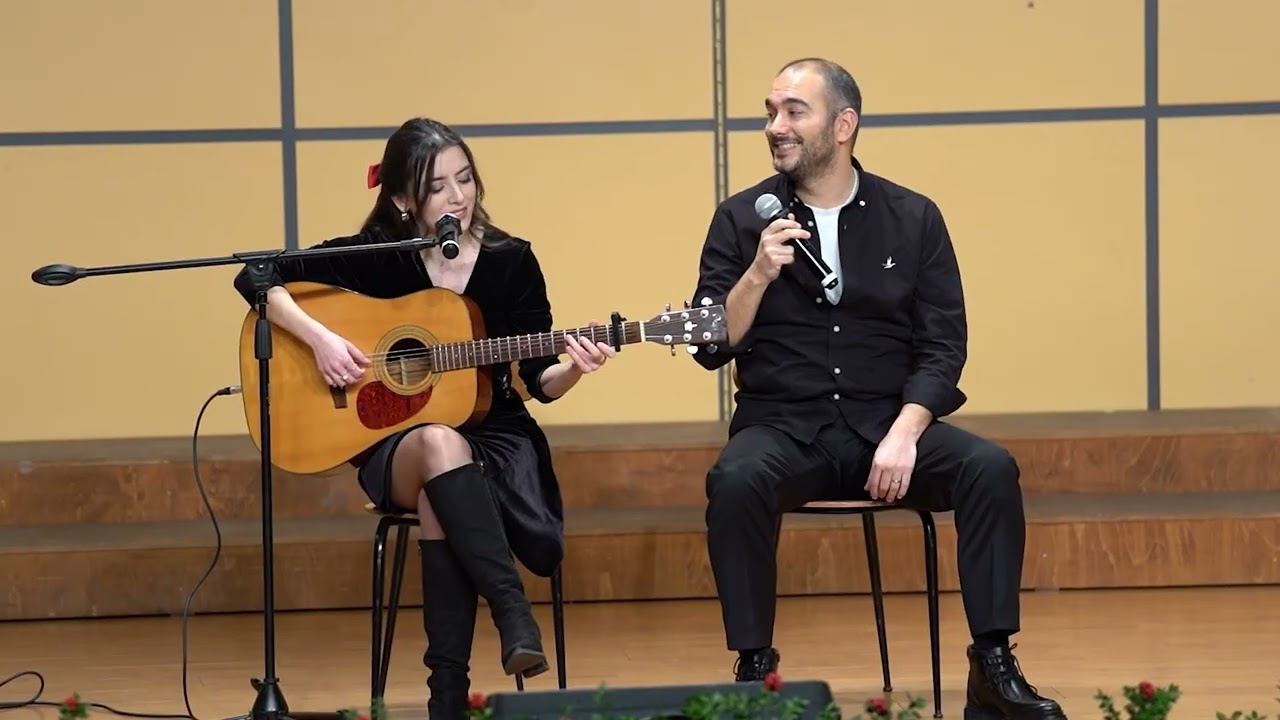 Geleneksel İçinde Sevgi Saklı Konseri, Düet Performansı