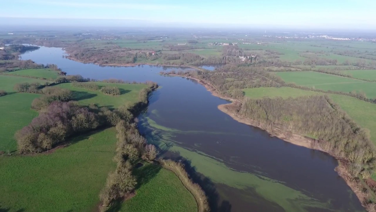 Lac et barrage de la Bultière en drone