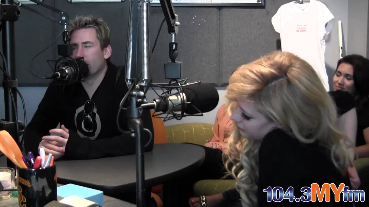 Avril Lavigne and Chad Kroeger Interview at 104.3FM [LET ME GO Premiere]