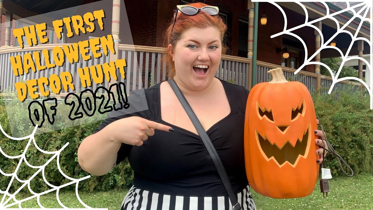 The First Hunt of 2021! | AT HOME HALLOWEEN, OLD TIME POTTERY, & DECOR HUNTING IN A HAUNTED HOUSE?!