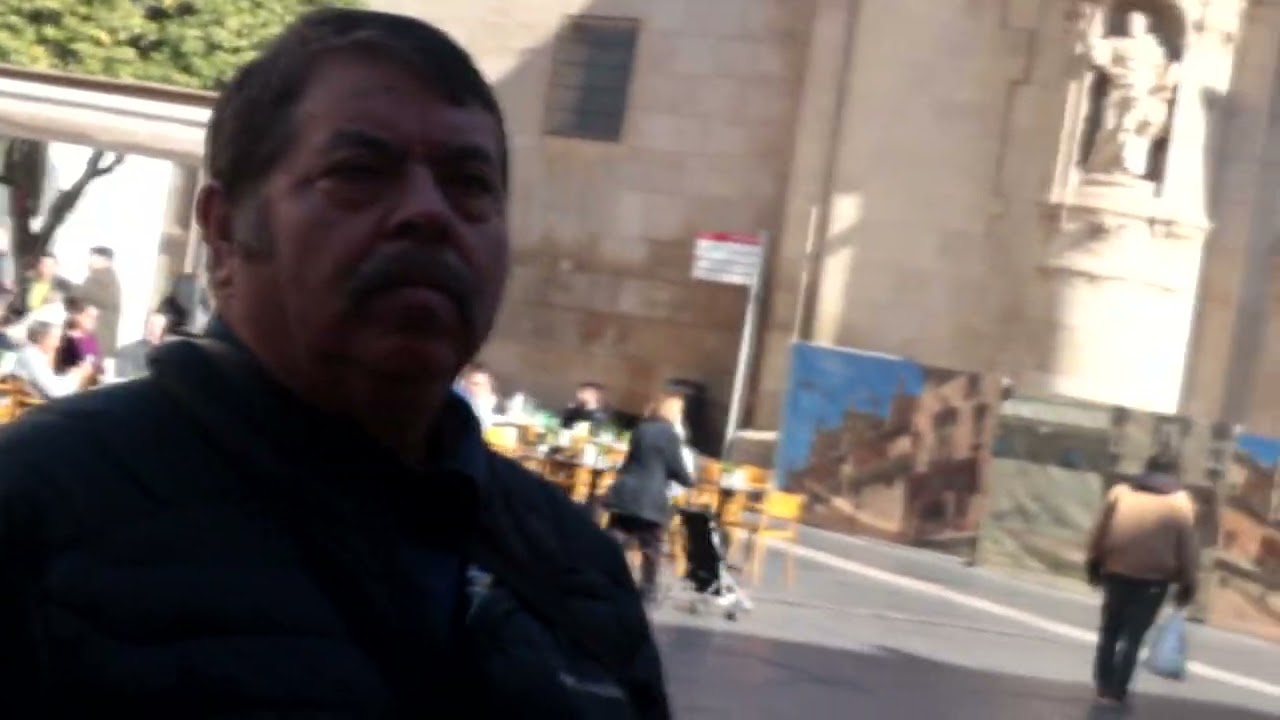 Mi esposo dice QUE NACIÓ en Murcia y fuimos a buscar a sus parientes.