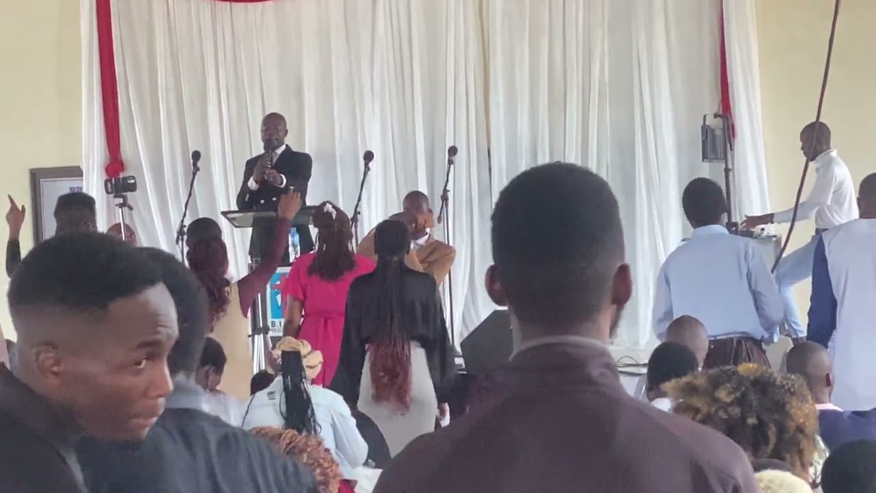Ngendlala indumiso - Pastor Gladmore Moyo