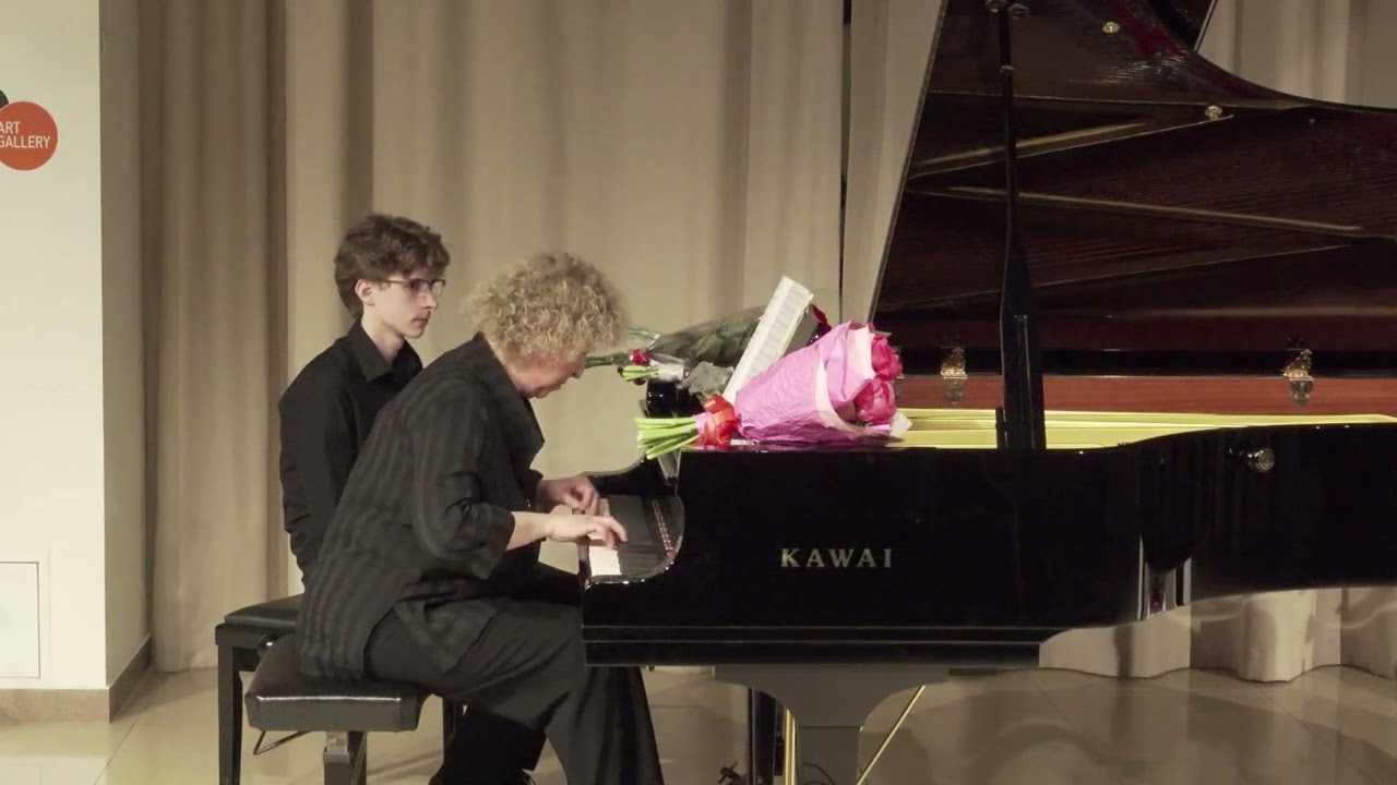 26.05.22 Mira Marchenko with J.-S. Bach-A. Siloti, Recital at the NIKO Art Gallery, Moscow (encore)