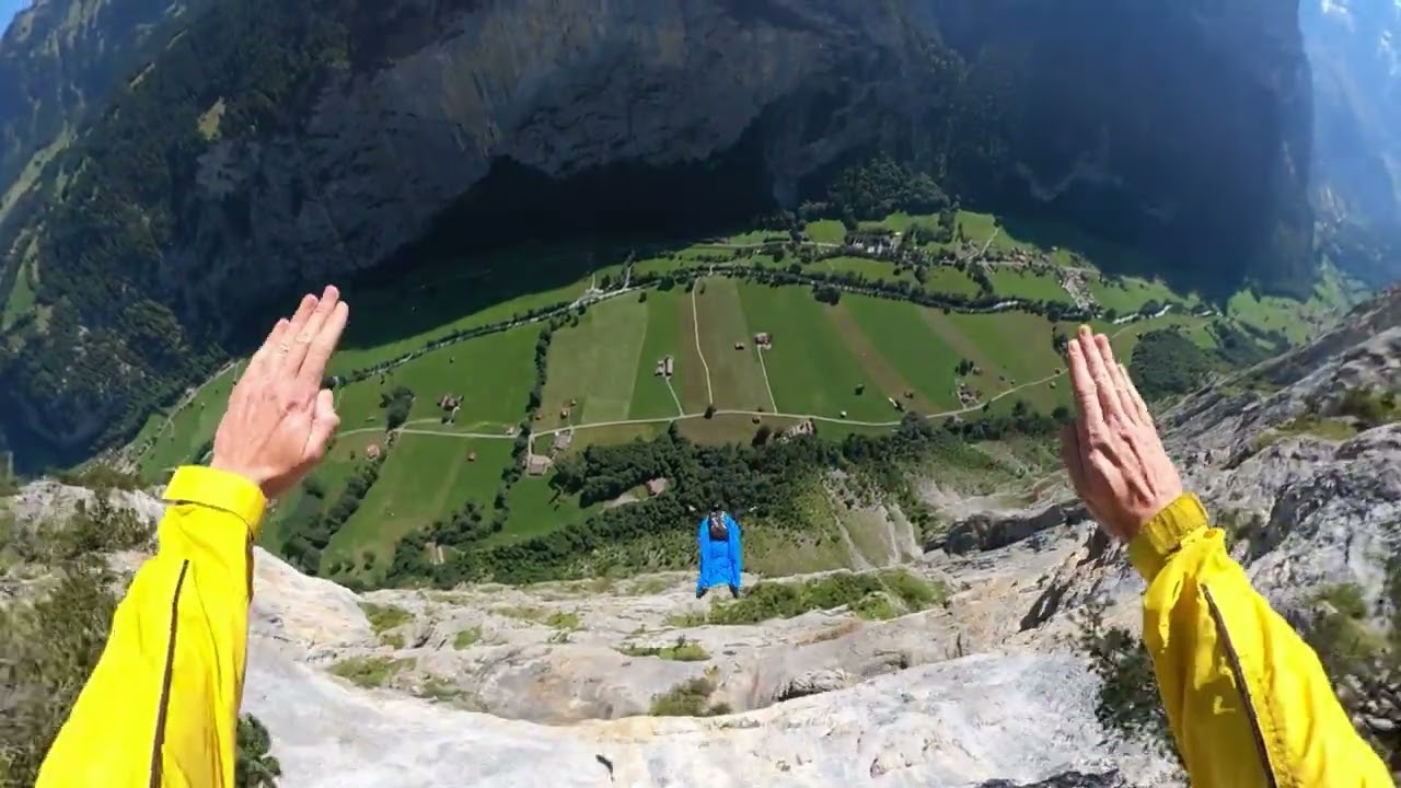 Two way BASE jump from High Nose in Lauterbrunnen Switzerland