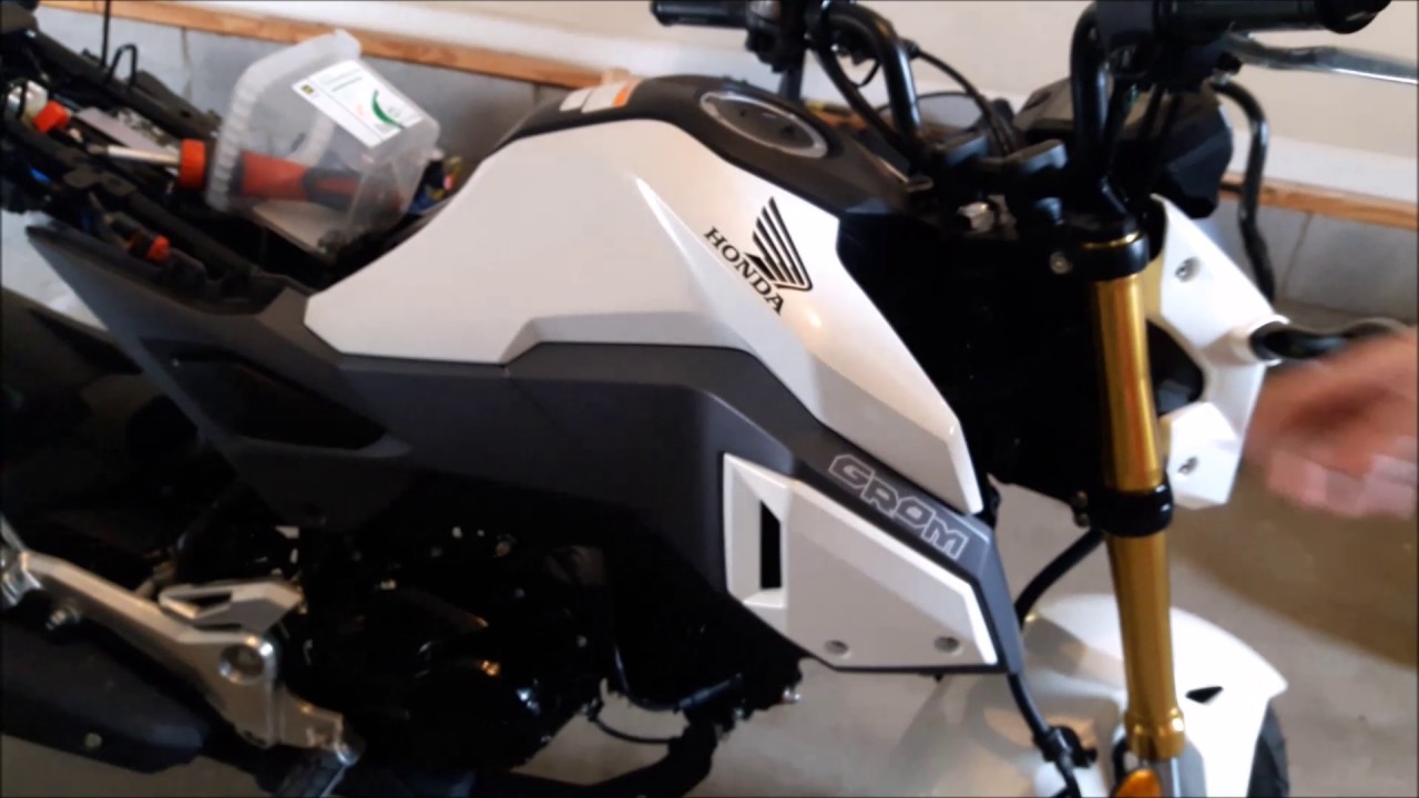 2017 Honda Grom SF Fairing Removal