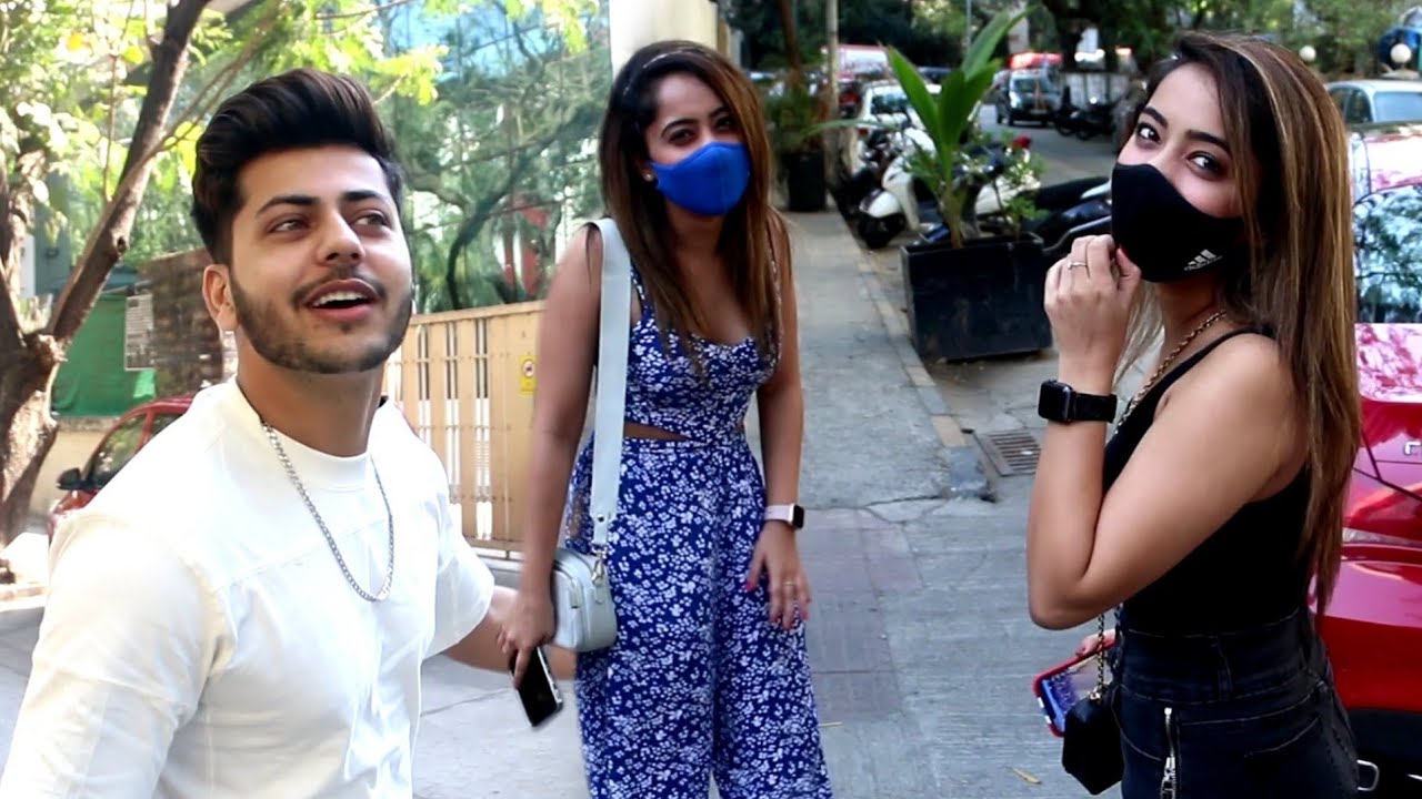Chinki, Minki and Abhishek Nigam at MAD Studio
