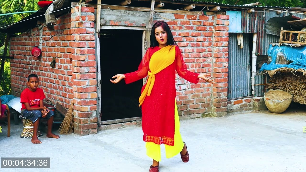 বিয়ে বাড়িতে অসাধারণ নাচ | O Amar Roshiya Bondhu Re | Bangla Wedding Dance Performance By Juthi