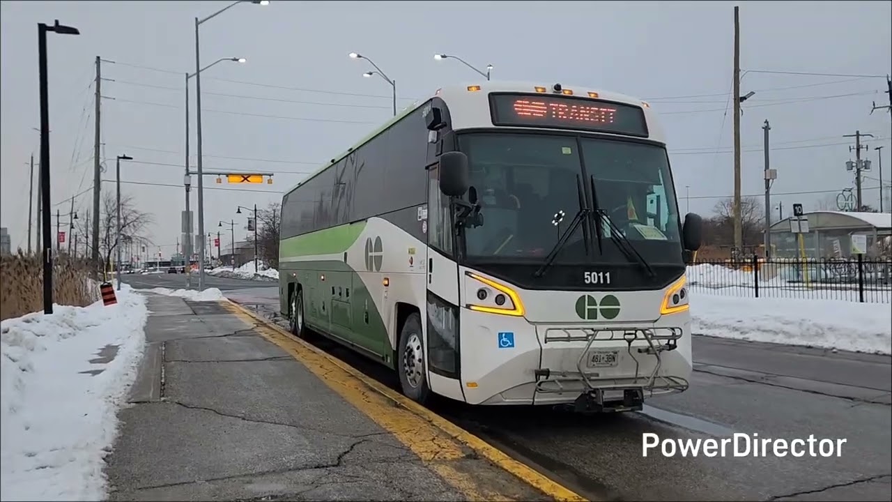 City of Toronto old Bluebird Vision and New GO Transit MCI D45 CRT