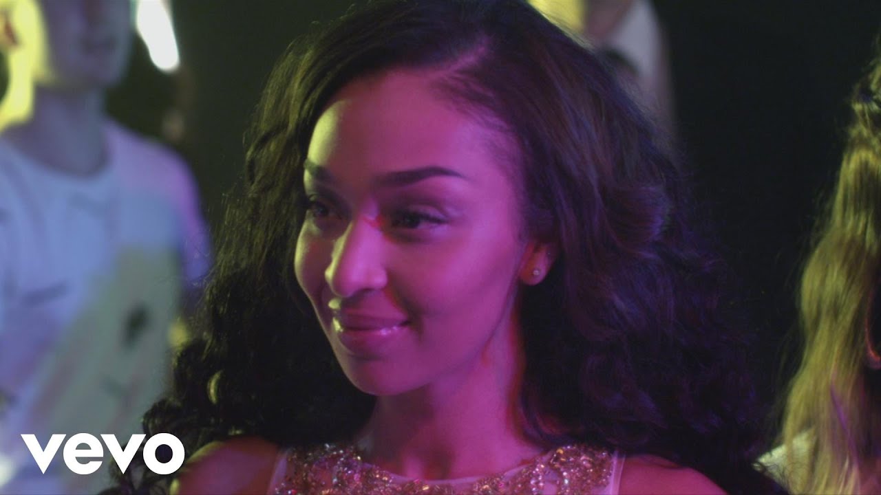 Zayra - Trop c'est trop (Clip officiel)