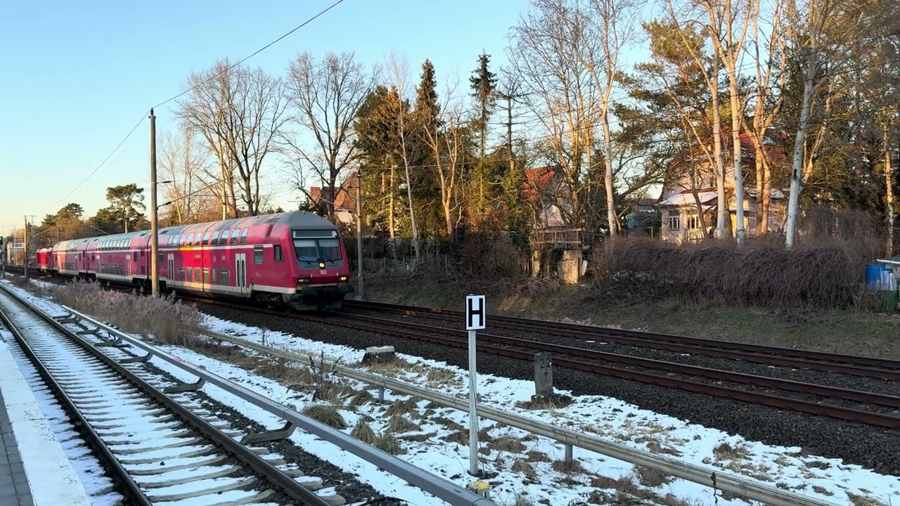 RB32 Oranienburg - Berlin Sch&ouml;nefeld, Durchfahrt am S-Bahn Haltepunkt Borgsdorf (Hohen Neuendorf)