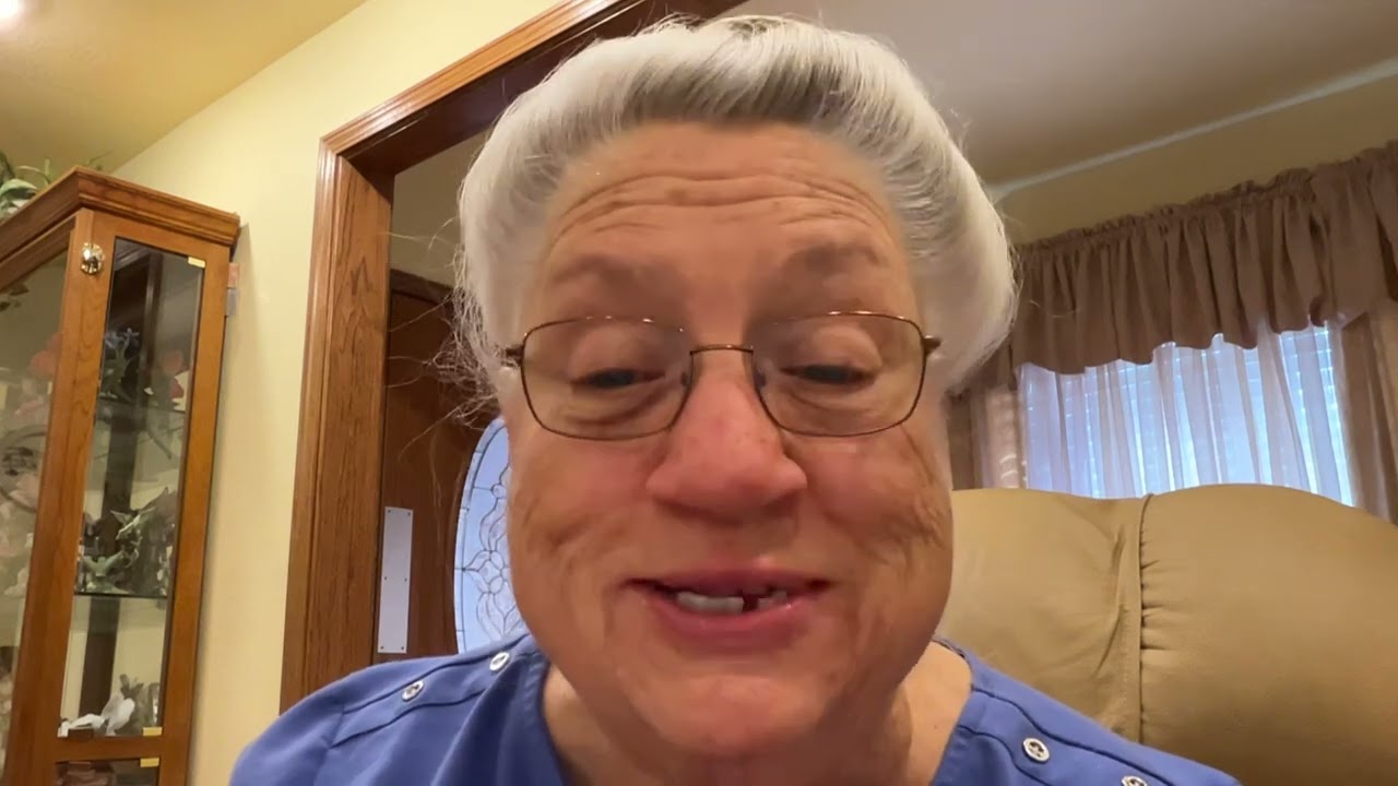 Are you AUNT BEE?!?.