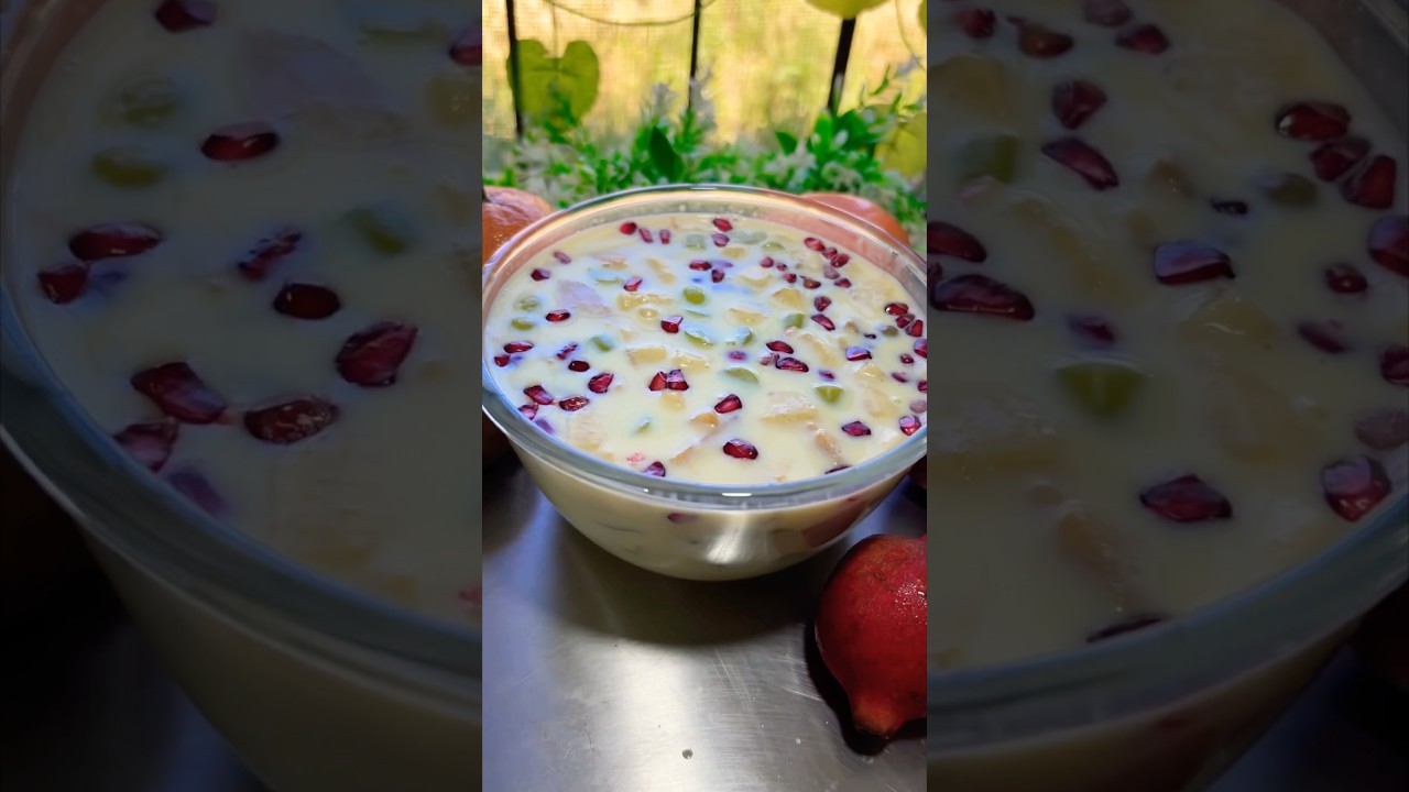 Delicious Fruit Custard Recipe 🍮🍓🍌  #shorts#viral#fruits #youtubeshorts