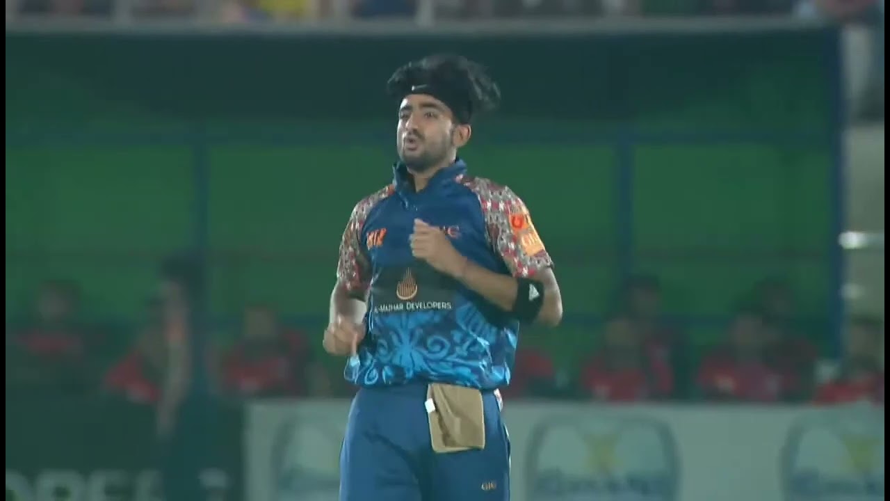 Ali Shabbir bowling in Gani institute of cricket at Lahore next Shoaib Akhtar subscribe my chennel 