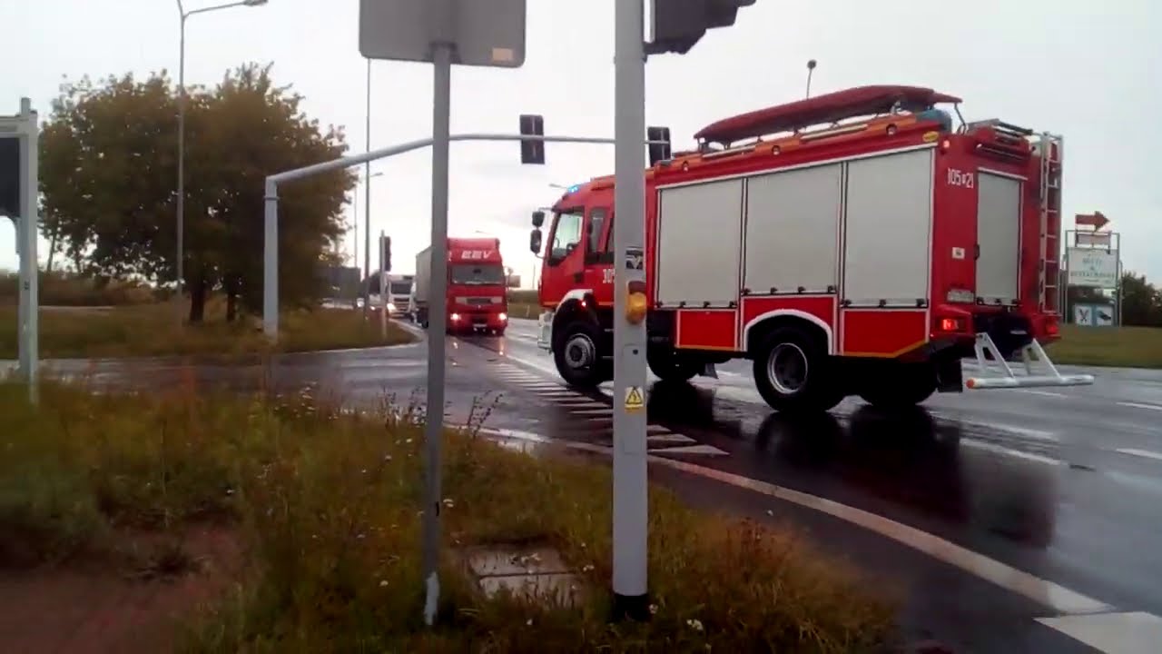 [Alarmowo] Wyjazd 1 zastępu z OSP Chludowo i przyjazd 2 zastęp&oacute;w z JRG PSP w Poznaniu i Obornikach